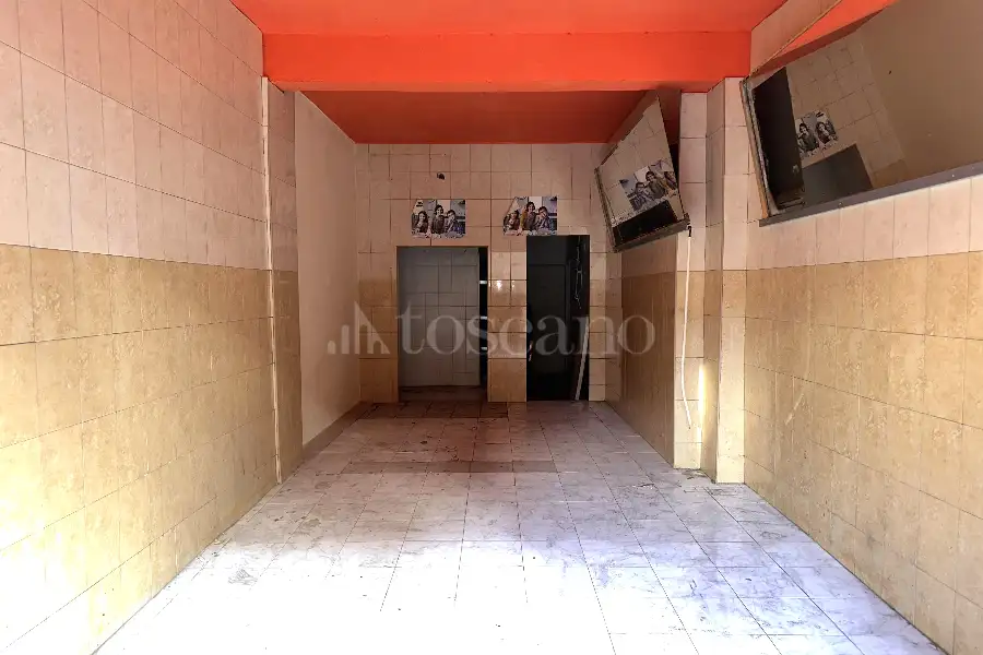 Negozio in affitto di 35 mq a €690 (rif. 7/2025)