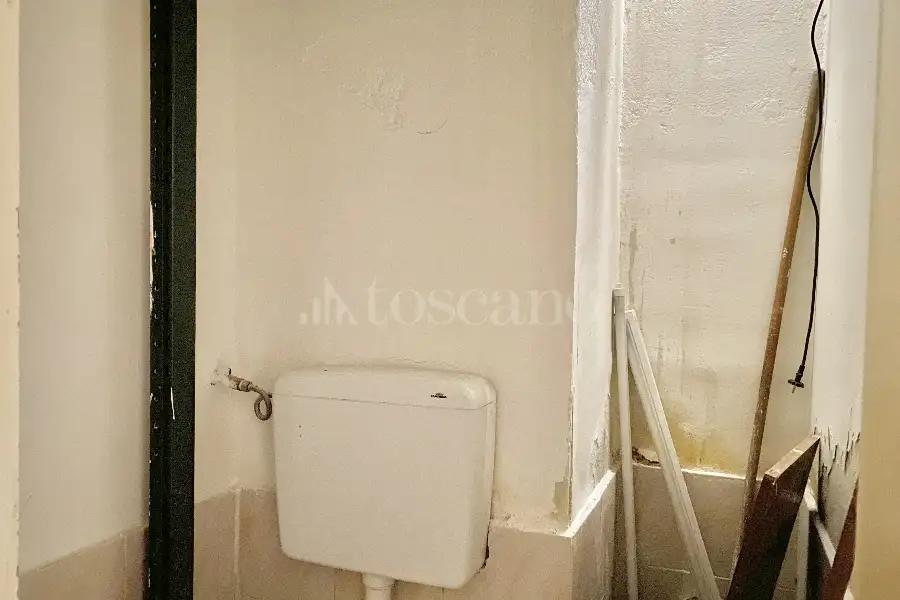 Negozio in affitto di 73 mq a €580 (rif. 23/2026)