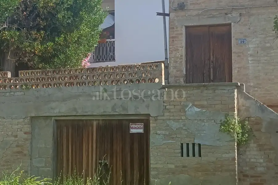 Agricolo in vendita di 12.000 mq a €89.500 (rif. 31/2025)