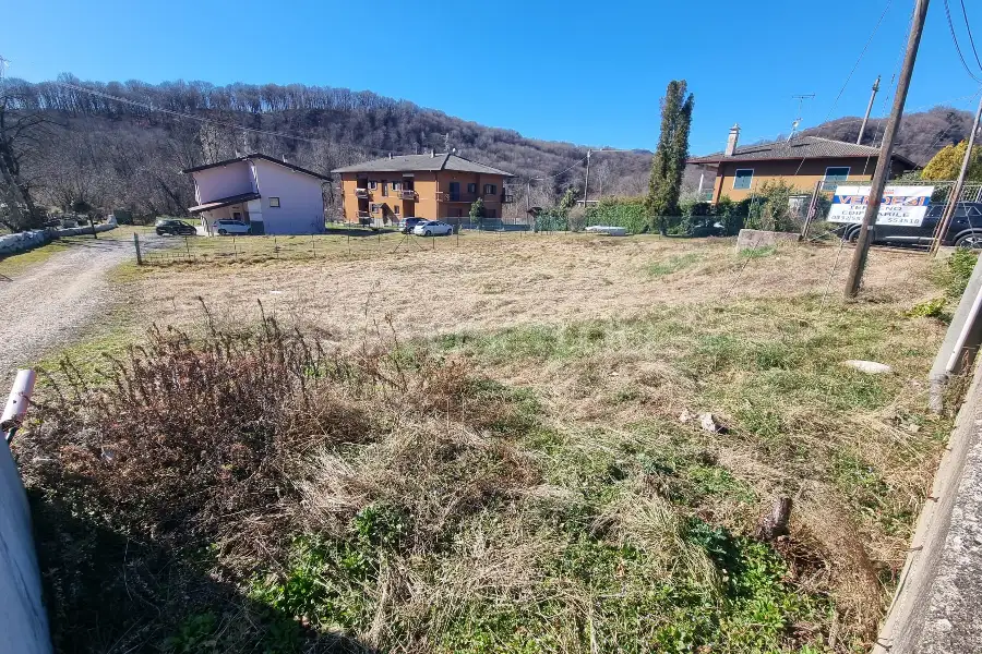 Edificabile Residenziali in vendita di 770 mq a €80.000 (rif. 82/2026)