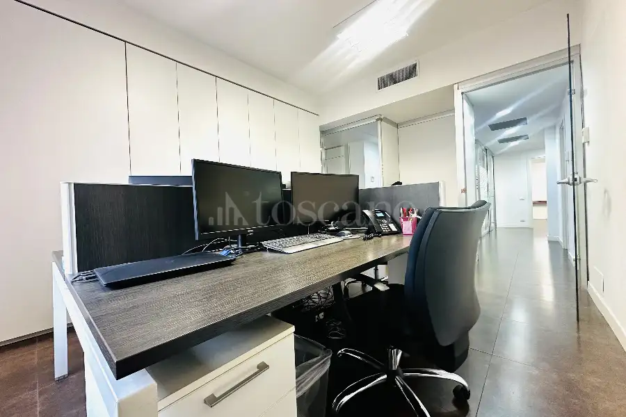 Ufficio in affitto di 180 mq a €4.000 (rif. 57/2025)