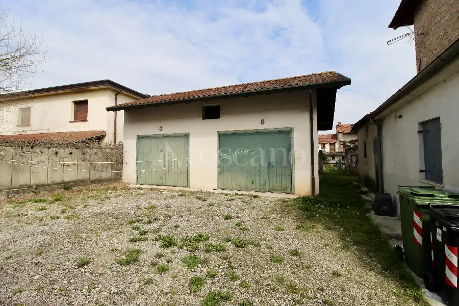 Casa Indipendente in vendita di 285 mq a €199.000 (rif. 49/2026)