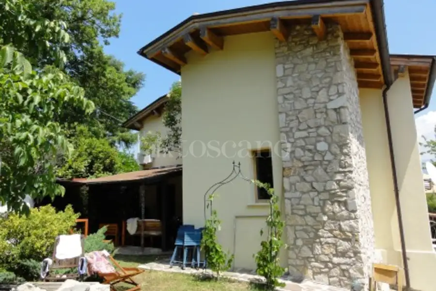 Villa in vendita di 260 mq a €265.000 (rif. 31/2022)