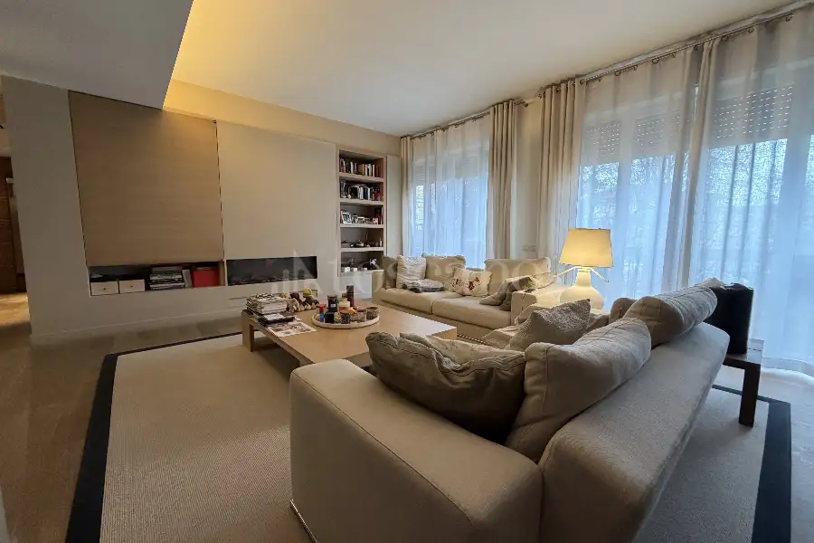 Casa in vendita di 136 mq a €809.000 (rif. 15/2026)