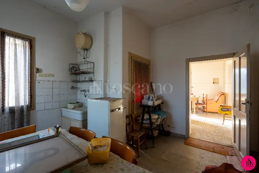 Rustico in vendita di 265 mq a €80.000 (rif. 160/2026)