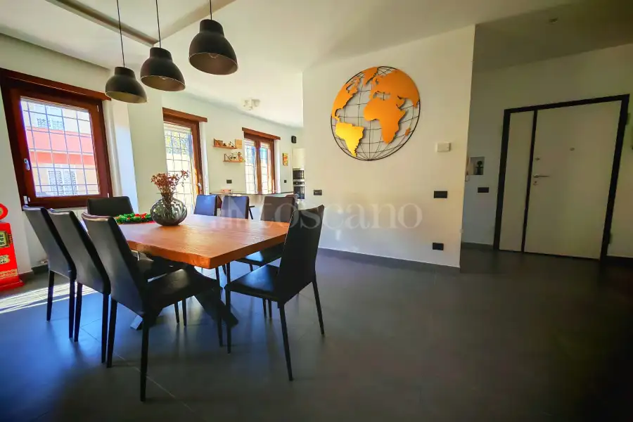 Villa Plurifamiliare in vendita di 280 mq a €589.000 (rif. 37/2025)