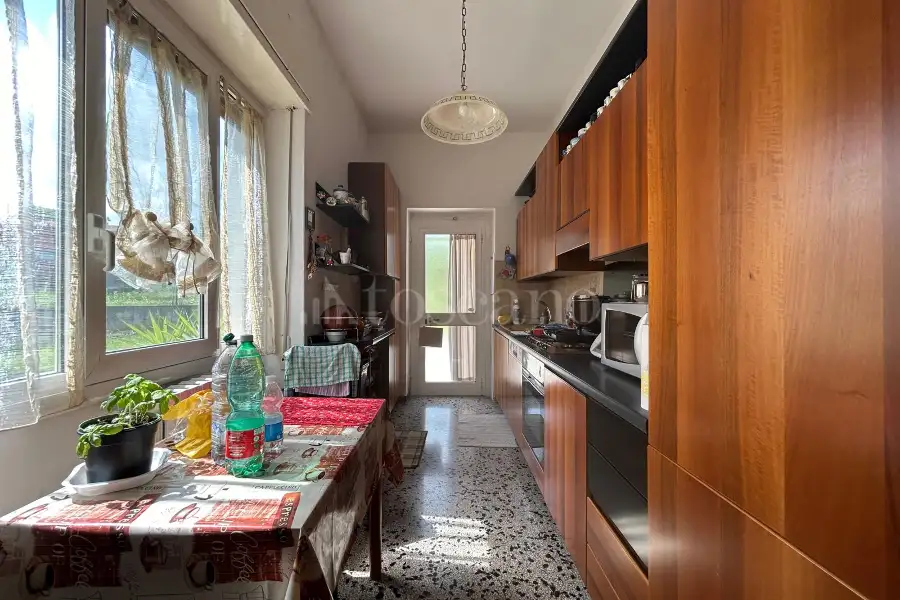 Palazzo in vendita di 400 mq a €460.000 (rif. 28/2024)