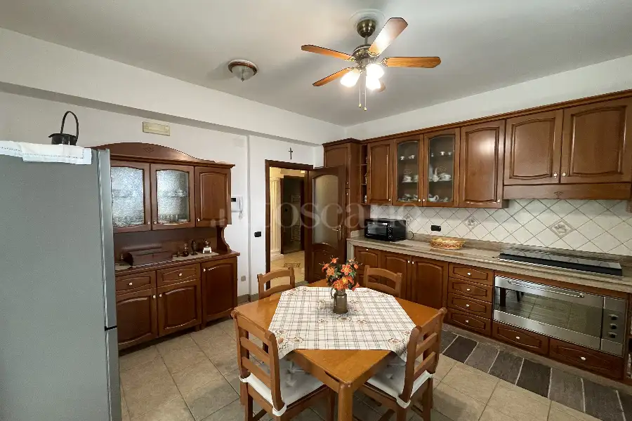 Casa Indipendente in vendita di 382 mq a €450.000 (rif. 2/2026)