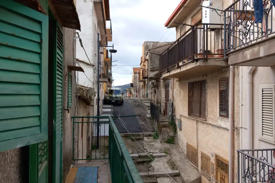 Casa Indipendente in vendita di 75 mq a €29.000 (rif. 17/2025)