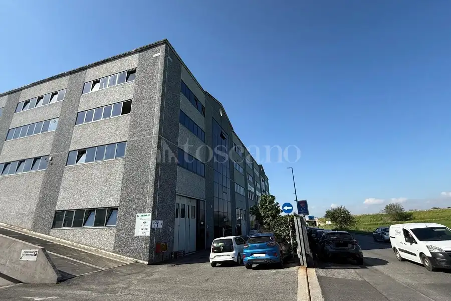Ufficio in vendita di 300 mq a €395.000 (rif. 24/2026)