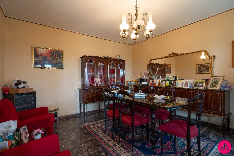 Casa Indipendente in vendita di 310 mq a €190.000 (rif. 66/2026)