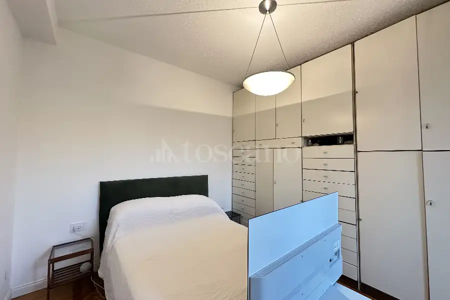 Attico in vendita di 95 mq a €699.500 (rif. 11/2025)