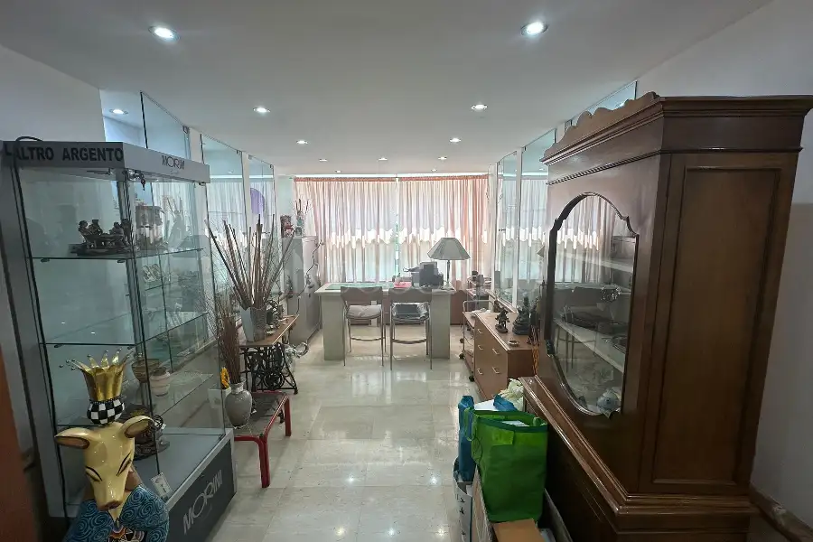 Negozio in vendita di 92 mq a €235.000 (rif. 66/2025)