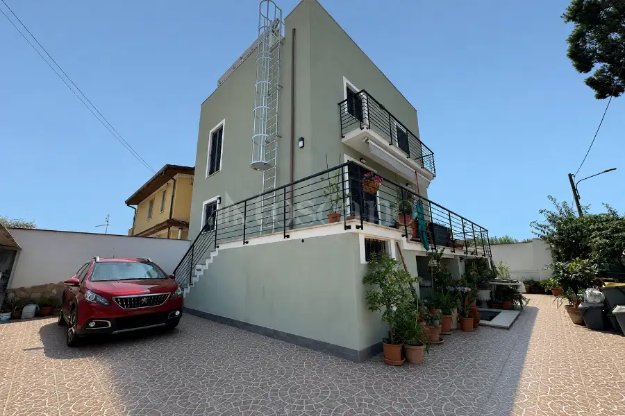 Villino a Schiera in vendita di 177 mq a €379.000 (rif. 78/2026)