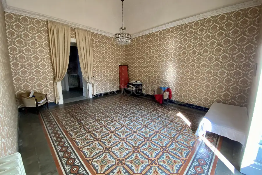 Casa Indipendente in vendita di 300 mq a €249.000 (rif. 103/2025)