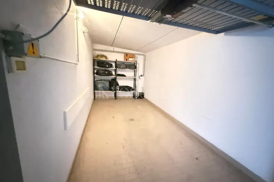 Box in vendita di 16 mq a €24.000 (rif. 26/2026)