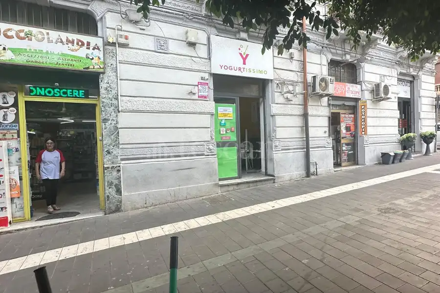 Negozio in affitto di 38 mq a €750 (rif. 53/2026)