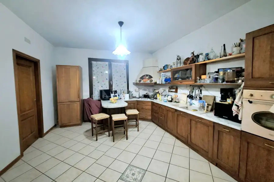 Casa Indipendente in vendita di 222 mq a €259.000 (rif. 80/2025)