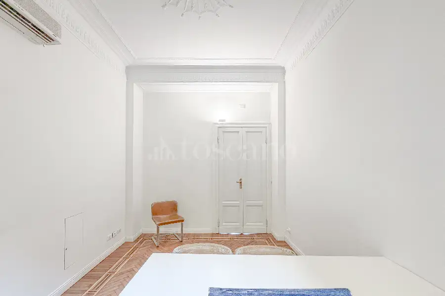 Ufficio in vendita di 175 mq a €1.720.000 (rif. 29/2026)