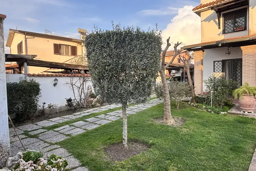 Villa in vendita di 200 mq a €495.000 (rif. 12/2026)