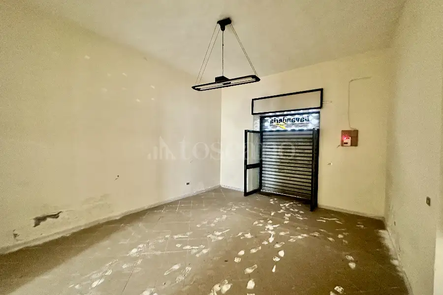 Negozio in vendita di 120 mq a €159.000 (rif. 4/2026)