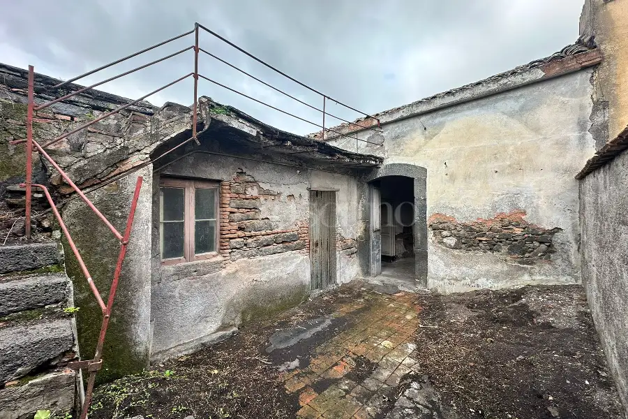 Casa Indipendente in vendita di 81 mq a €39.000 (rif. 112/2026)