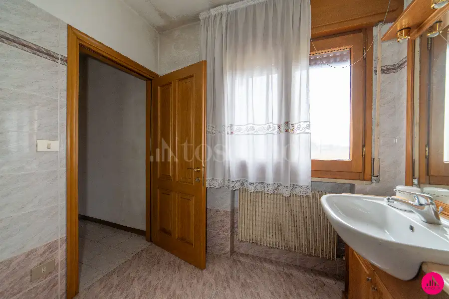 Casa Indipendente in vendita di 200 mq a €169.000 (rif. 21/2026)