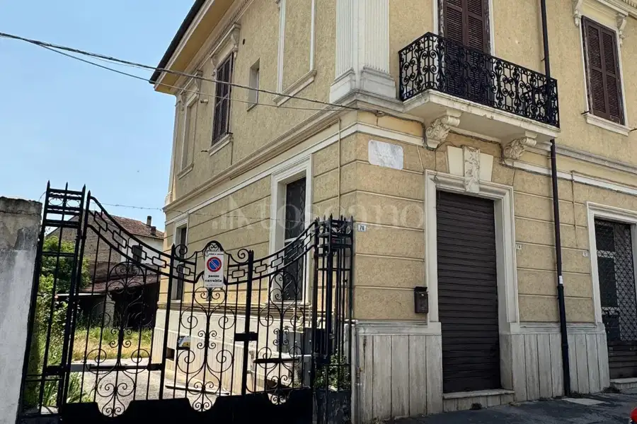 Casa Indipendente in vendita di 500 mq trattativa riservata (rif. 80/2025)