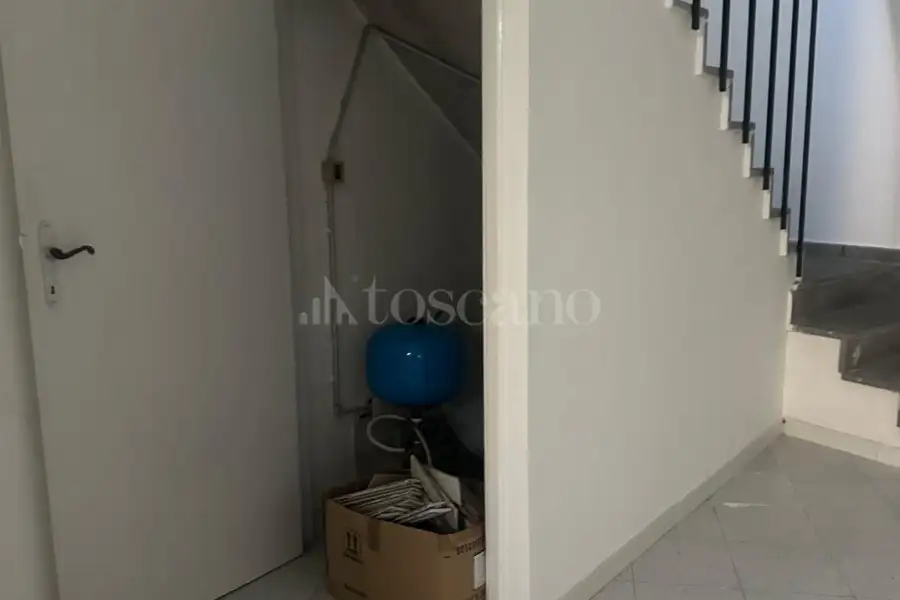 Negozio in affitto di 120 mq a €700 (rif. 109/2025)