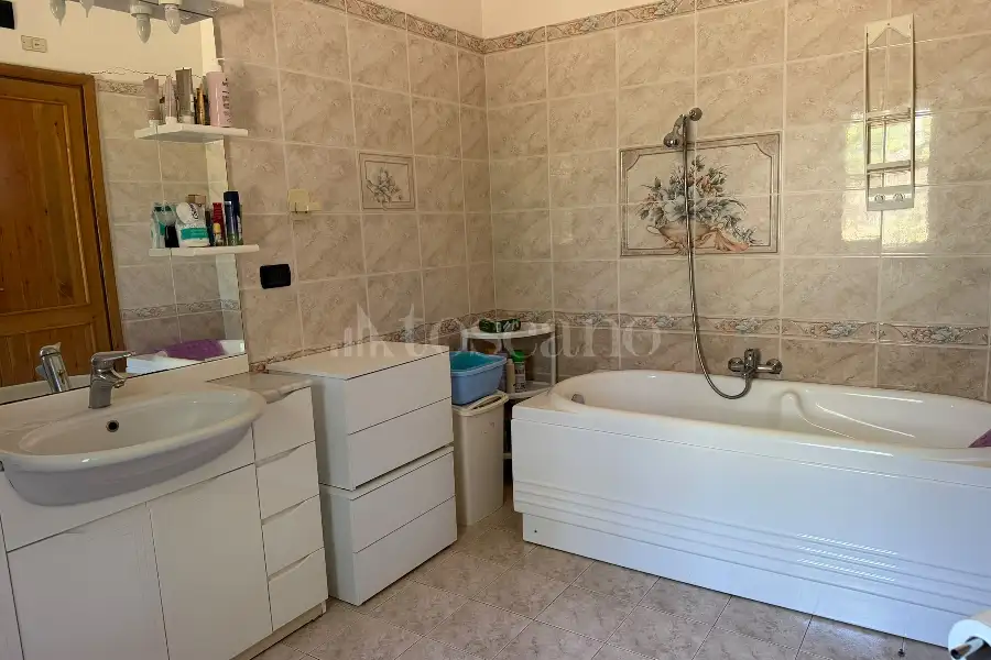 Casa Indipendente in vendita di 225 mq a €379.000 (rif. 73/2026)