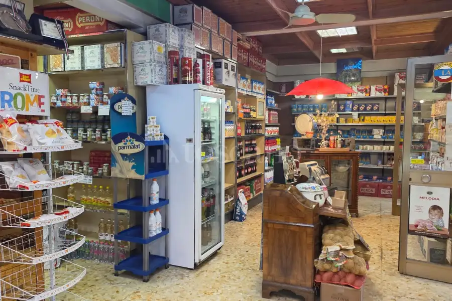 Negozio in vendita di 80 mq a €179.000 (rif. 13/2025)