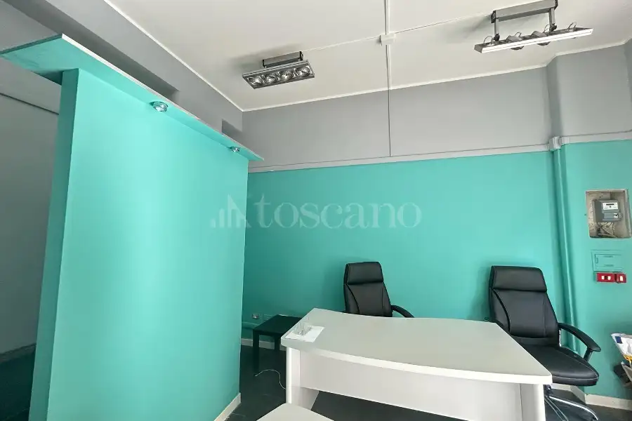 Negozio in affitto di 33 mq a €750 (rif. 20/2026)