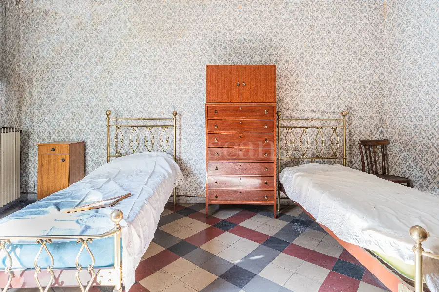 Casa Indipendente in vendita di 256 mq a €325.000 (rif. 34/2026)