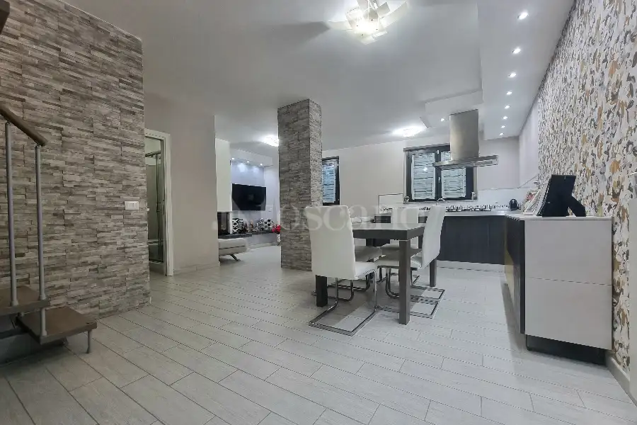 Casa in vendita di 100 mq a €455.000 (rif. 17/2025)