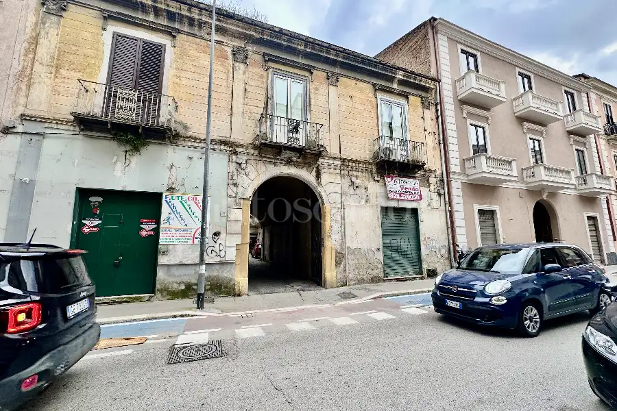 Negozio in vendita di 120 mq a €159.000 (rif. 4/2026)