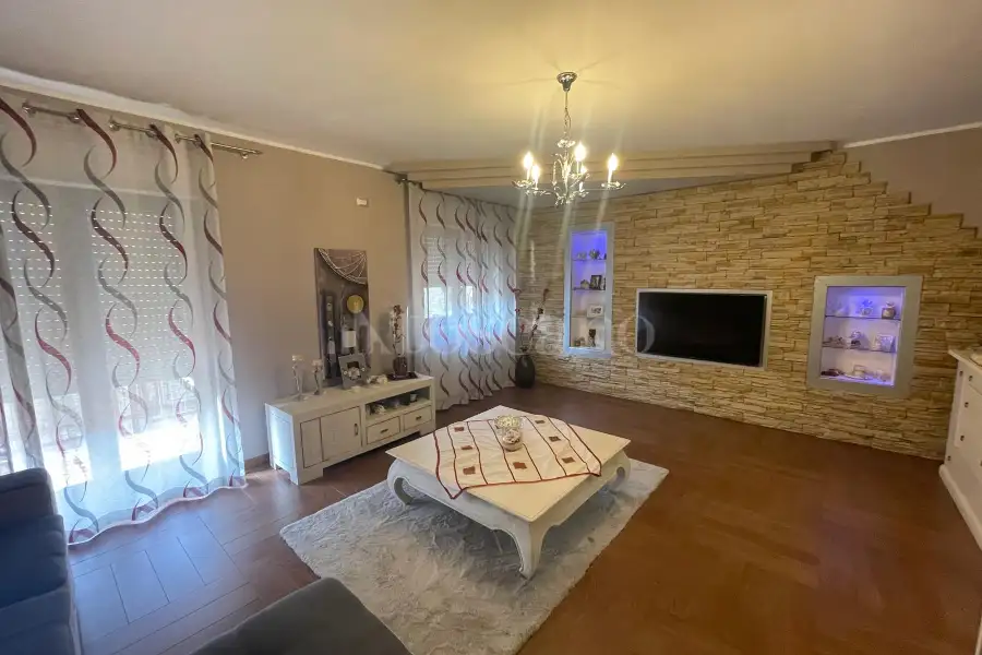 Casa in vendita di 114 mq a €200.000 (rif. 5/2026)