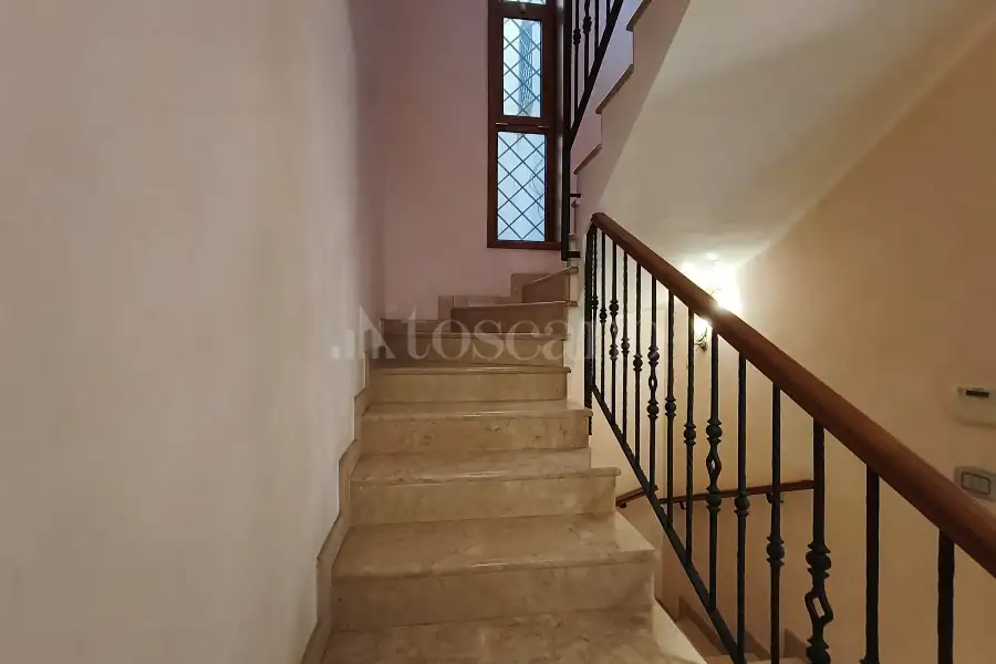 Villa Plurifamiliare in vendita di 220 mq a €469.000 (rif. 66/2025)
