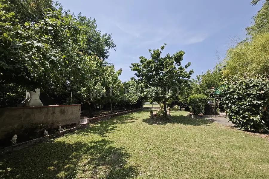 Casale in vendita di 350 mq a €460.000 (rif. 23/2025)