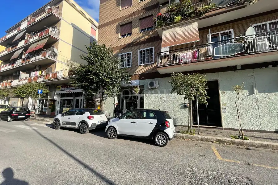 Negozio in vendita di 110 mq a €185.000 (rif. 28/2025)