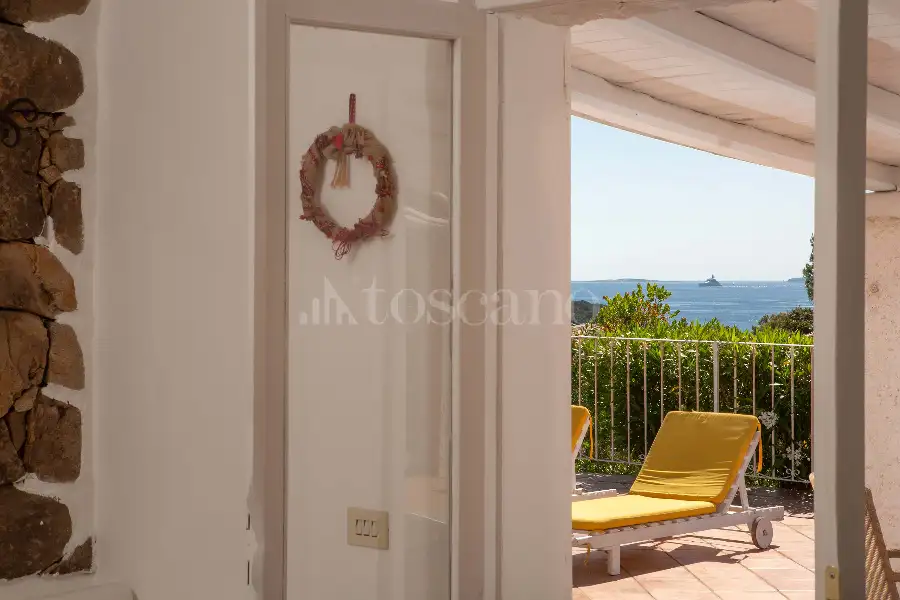 Villa in vendita di 135 mq a €700.000 (rif. 5/2026)