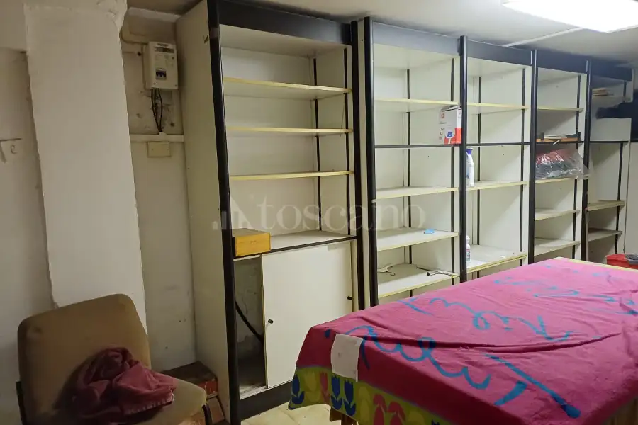 Negozio in vendita di 124 mq a €225.000 (rif. 4/2026)