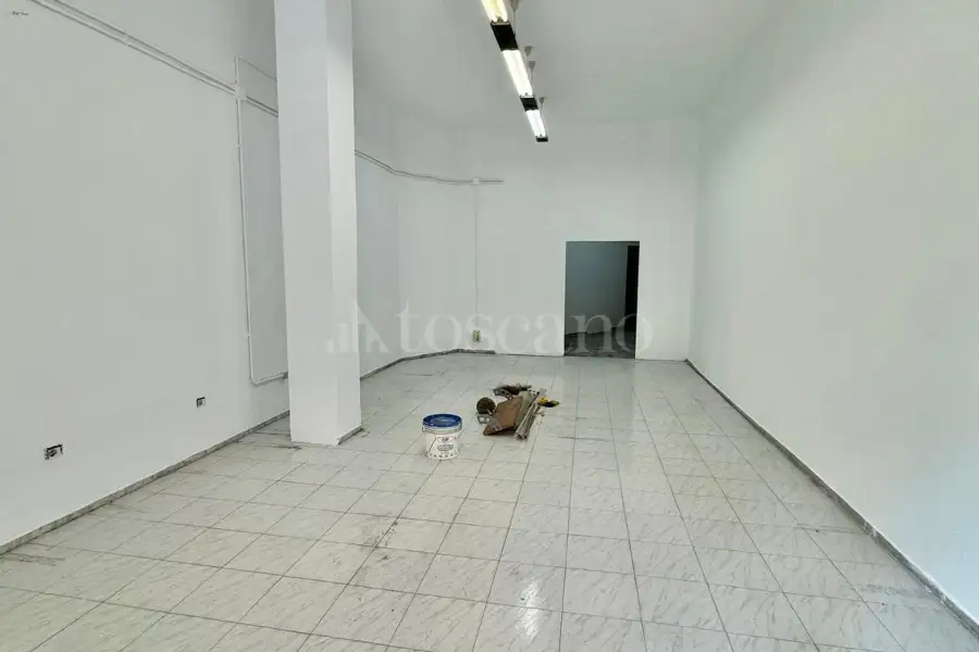 Negozio in affitto di 60 mq a €500 (rif. 124/2026)