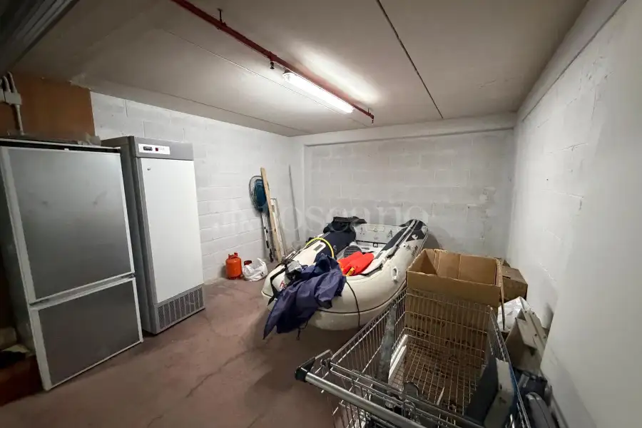Box in vendita di 26 mq a €30.000 (rif. 9/2026)