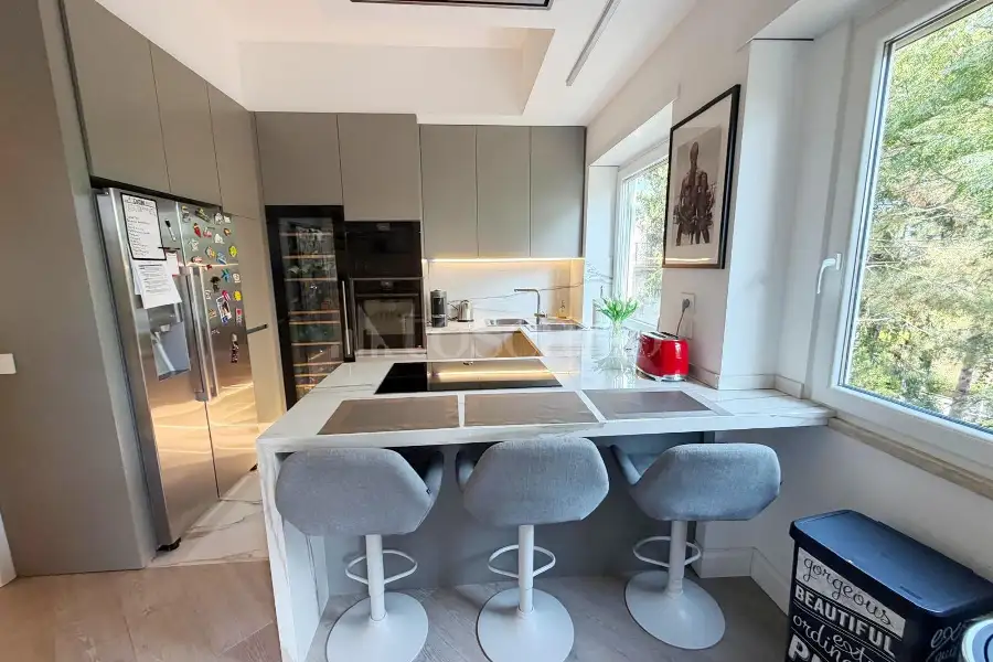 Casa in vendita di 200 mq a €995.000 (rif. 46/2026)