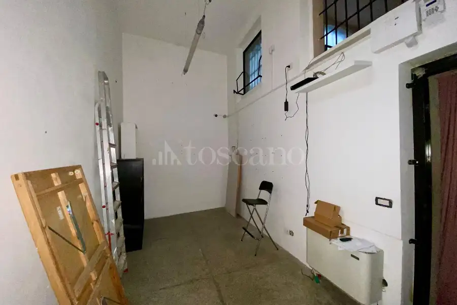 Negozio in affitto di 67 mq a €800 (rif. 42/2026)
