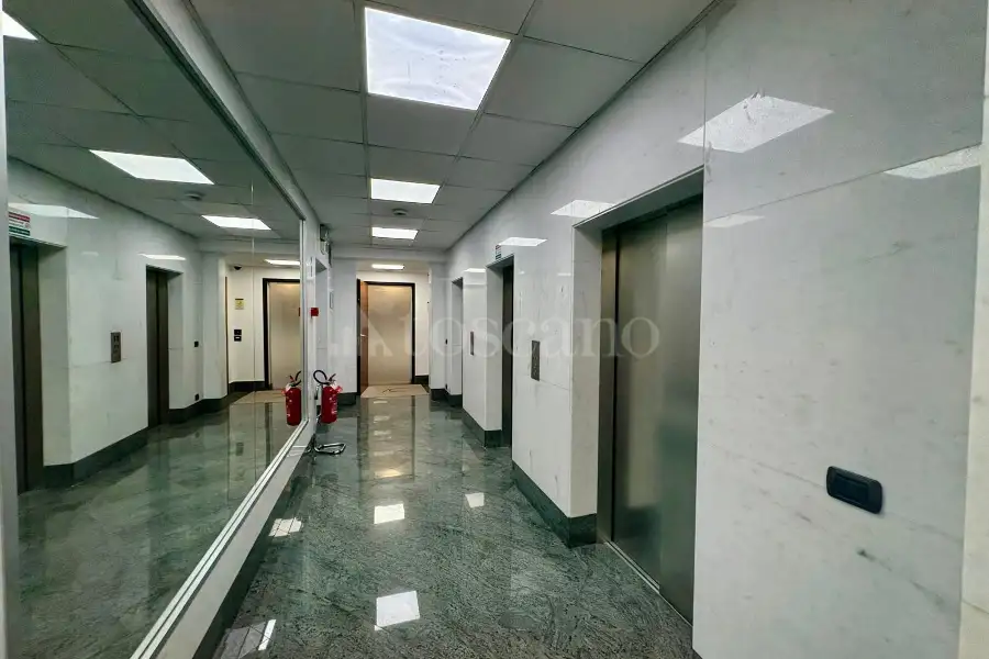 Ufficio in vendita di 115 mq a €350.000 (rif. 7/2026)