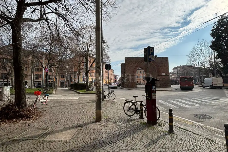 Negozio in vendita di 290 mq a €800.000 (rif. 8/2026)