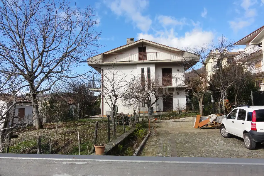 Casa in vendita di 270 mq a €219.000 (rif. 12/2026)