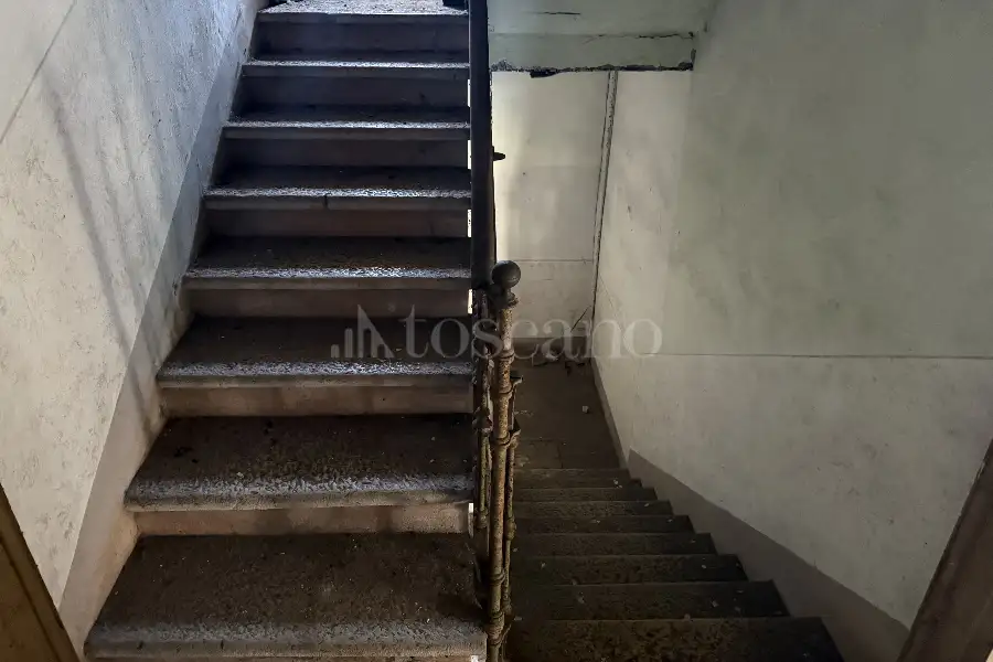 Rustico in vendita di 350 mq a €395.000 (rif. 3/2026)