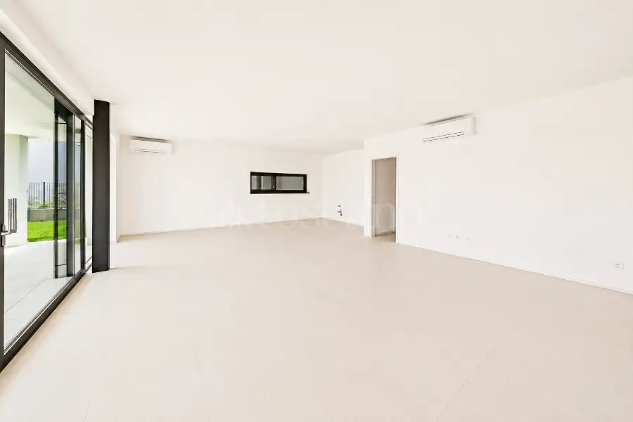 Villa in vendita di 292 mq a €1.590.000 (rif. 12/2025)
